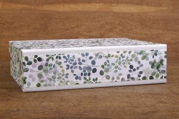 Preview: Box with hinged lid and magnetic closure, eucalyptus leaves in eucalyptus green, light linen edges